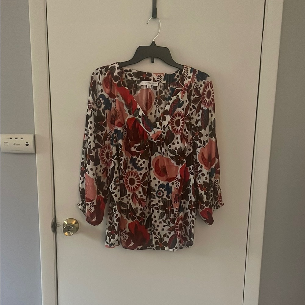 Floral V-Neck Women's Top - Red and Black